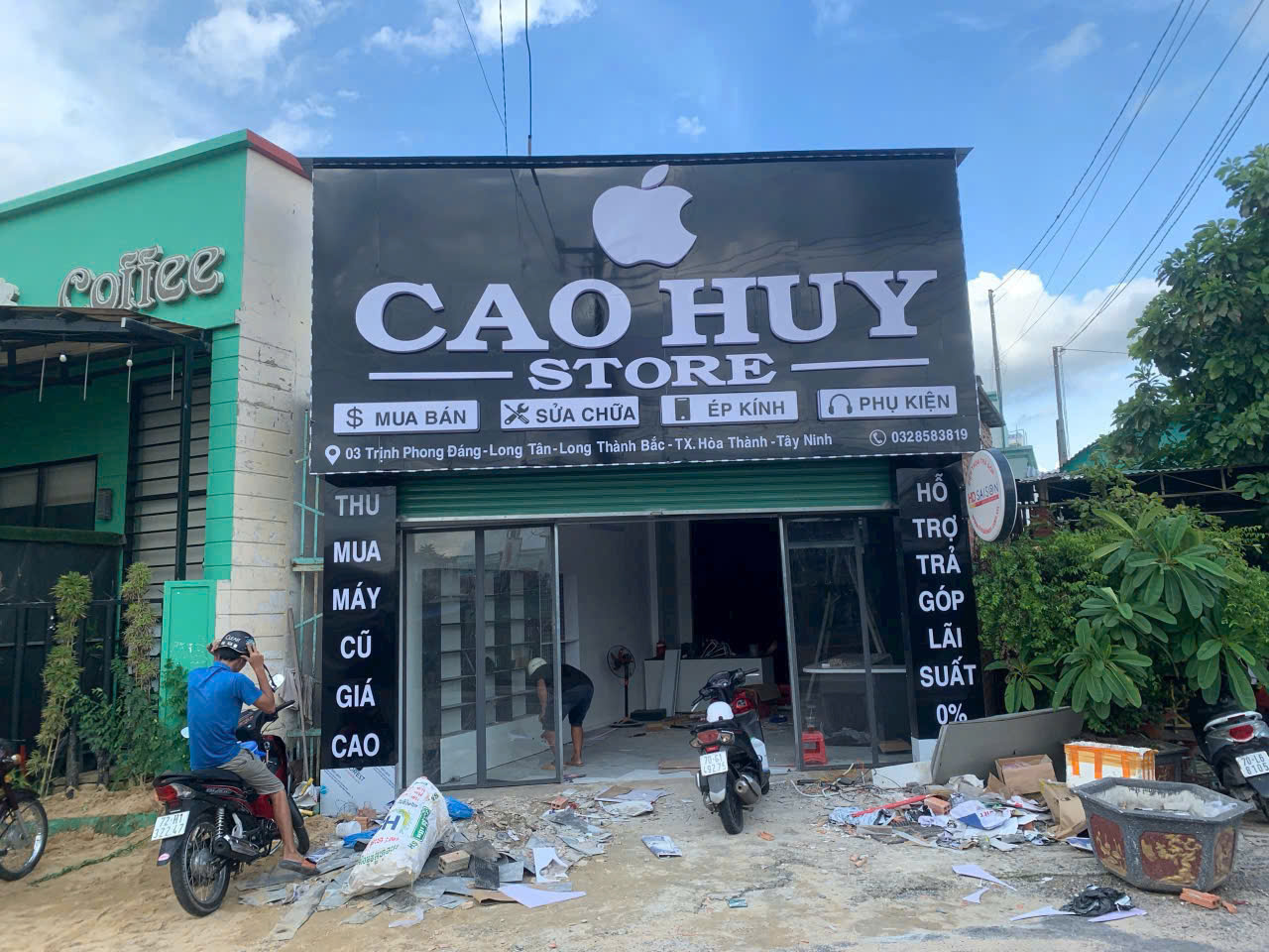 Thi Công Nội Thất Shop Điện Thoại Cao Huy Store Và Bảng Hiệu Alu Chữ Nổi Tây Ninh