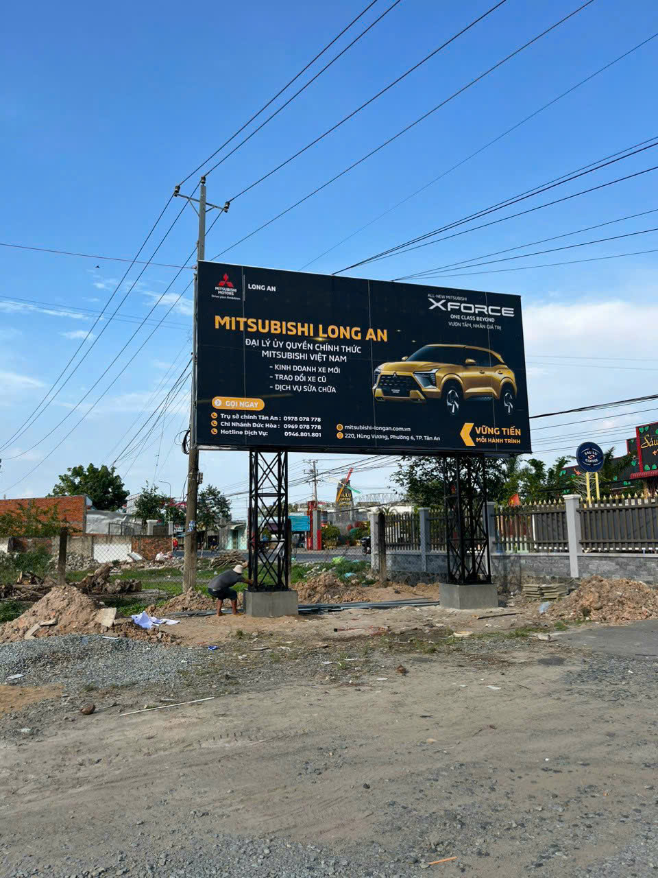 Thi Công Pano Quảng Cáo Ngoài Trời Mitsubishi Long An 4m x 16m